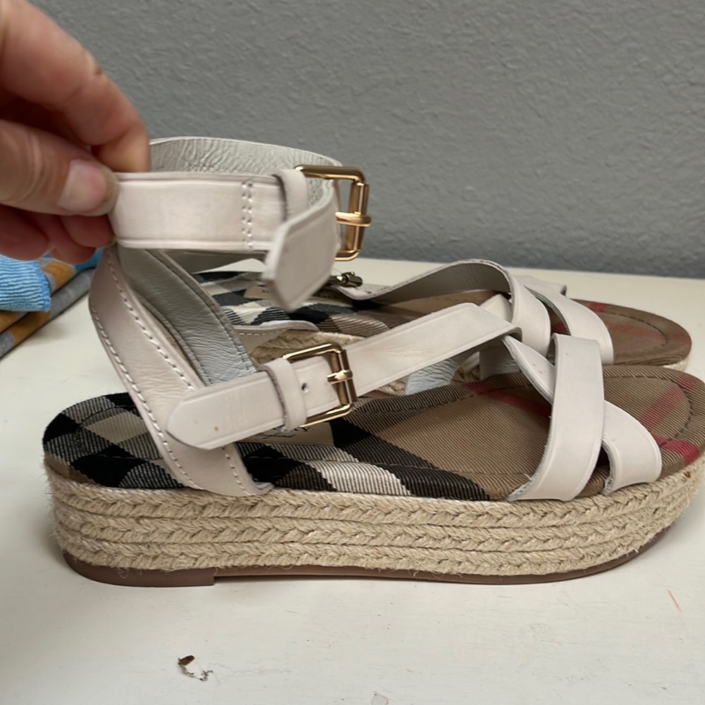 Like new Burberry espadrilles
